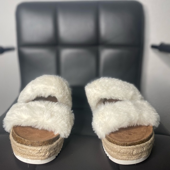 Spring sandals - Picture 4 of 7